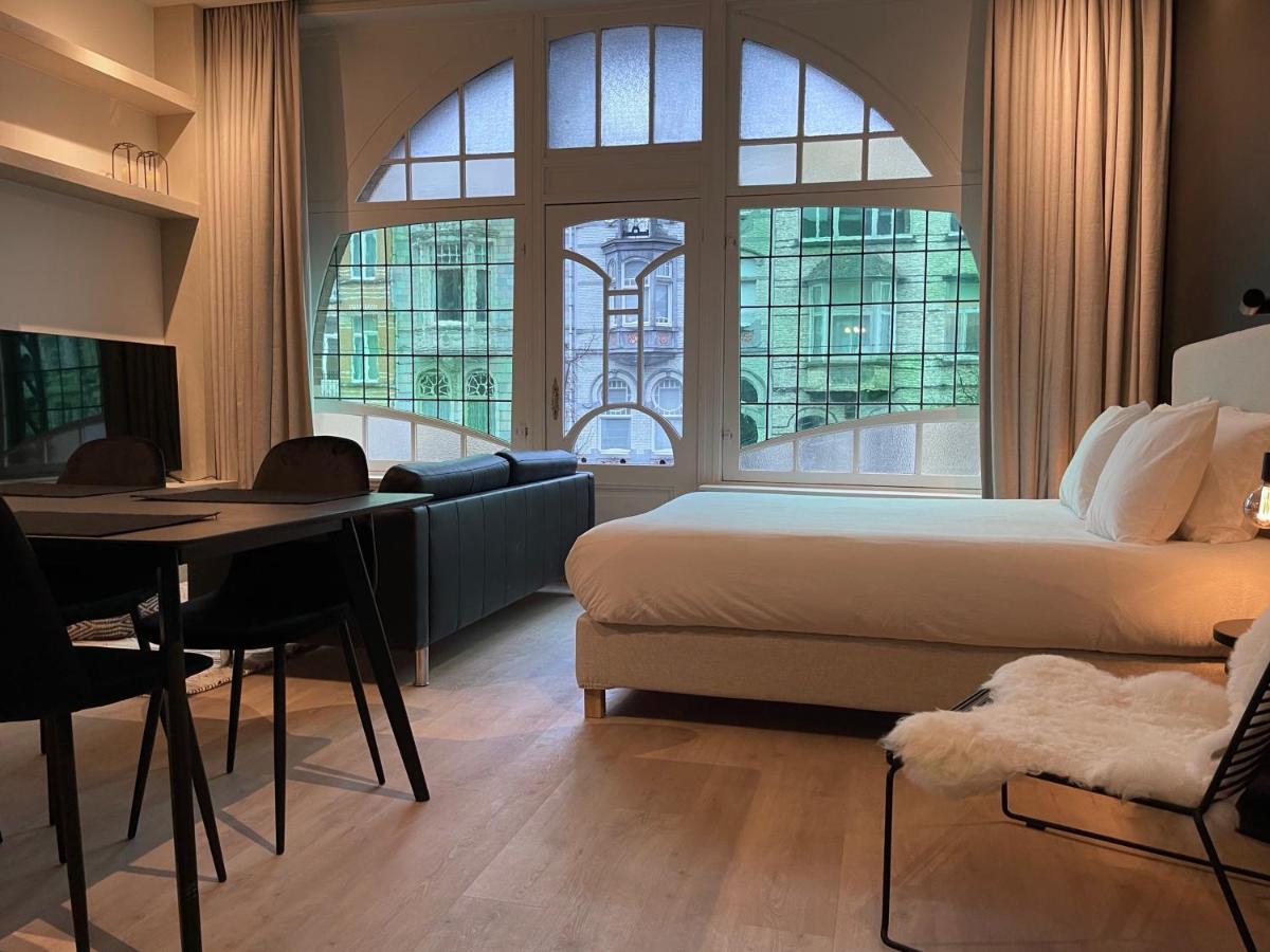 3 Bedroom Art-Nouveau Apartment With Free Parking Гент Экстерьер фото