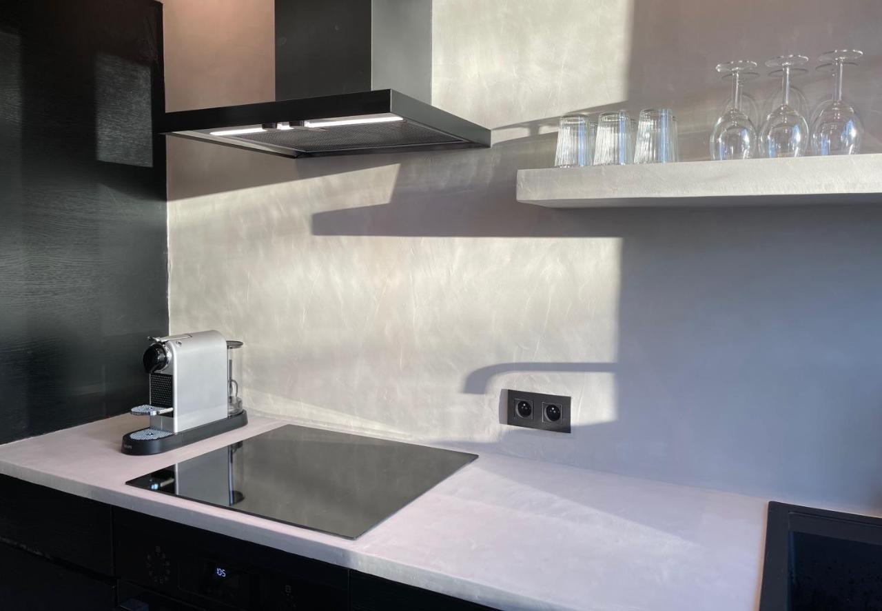 3 Bedroom Art-Nouveau Apartment With Free Parking Гент Экстерьер фото