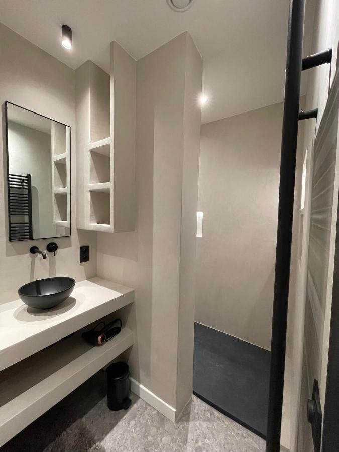 3 Bedroom Art-Nouveau Apartment With Free Parking Гент Экстерьер фото