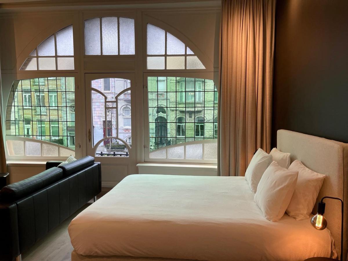 3 Bedroom Art-Nouveau Apartment With Free Parking Гент Экстерьер фото
