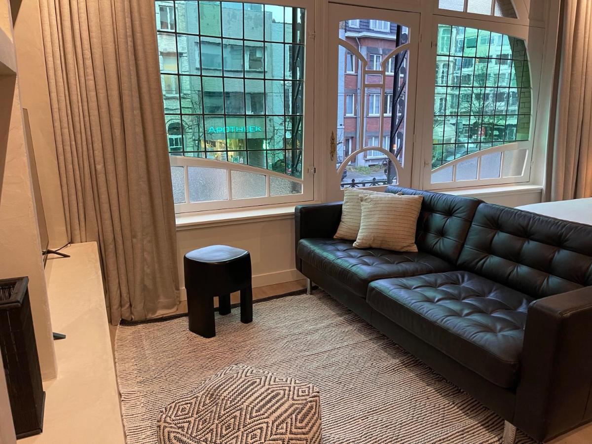 3 Bedroom Art-Nouveau Apartment With Free Parking Гент Экстерьер фото