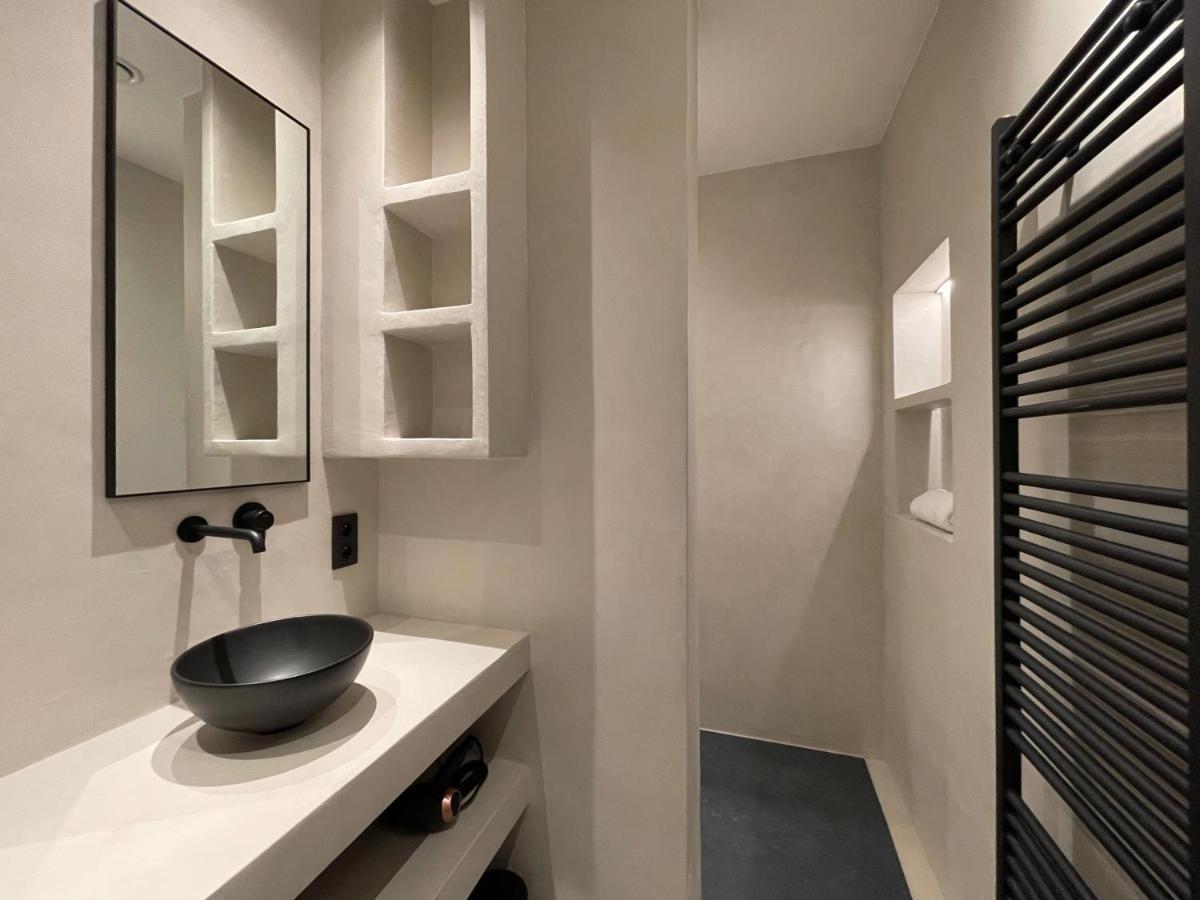 3 Bedroom Art-Nouveau Apartment With Free Parking Гент Экстерьер фото