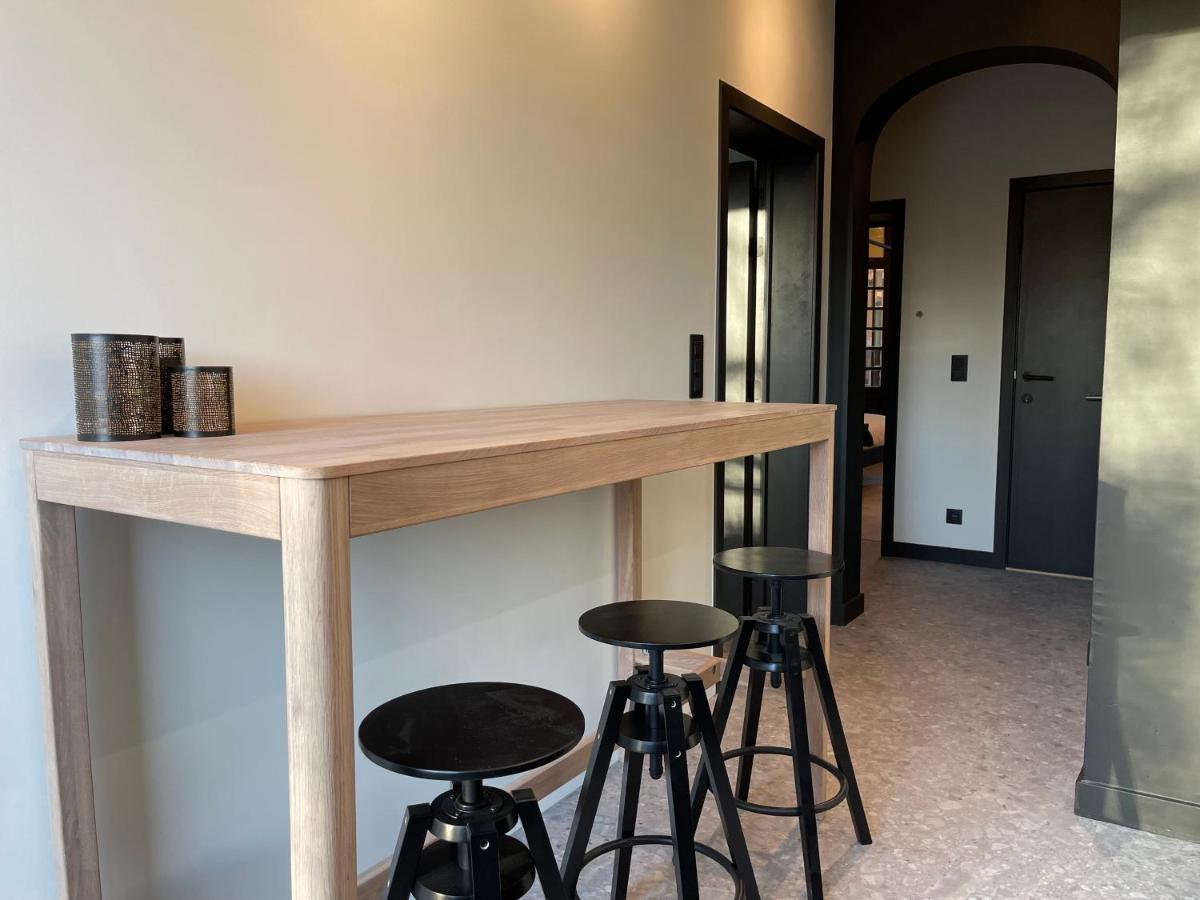 3 Bedroom Art-Nouveau Apartment With Free Parking Гент Экстерьер фото