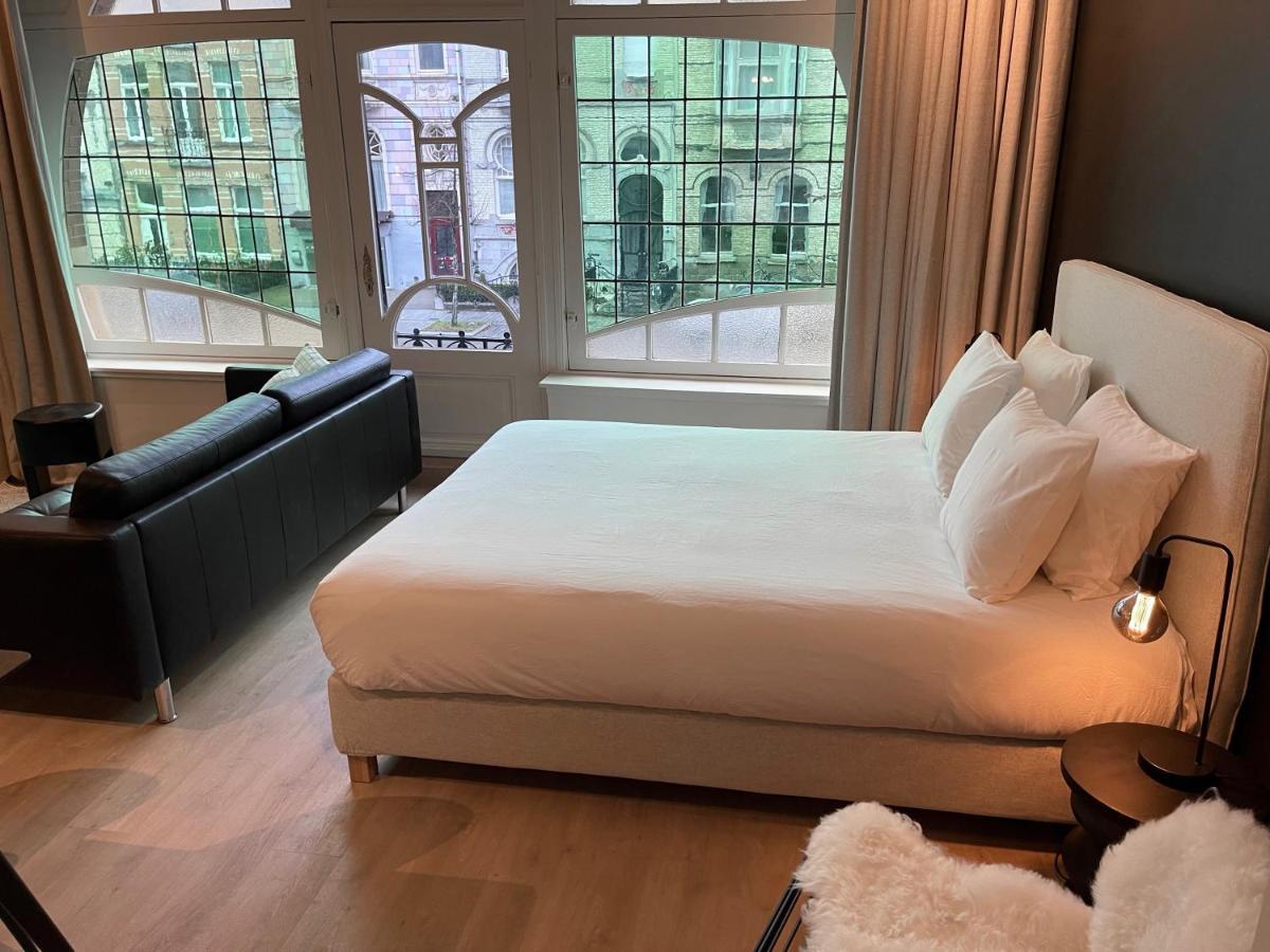 3 Bedroom Art-Nouveau Apartment With Free Parking Гент Экстерьер фото