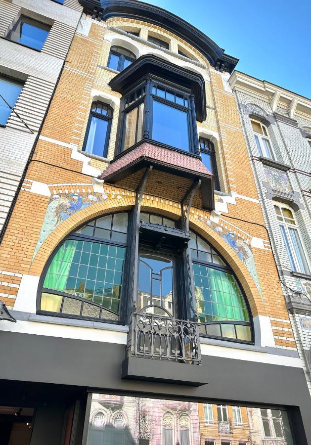 3 Bedroom Art-Nouveau Apartment With Free Parking Гент Экстерьер фото